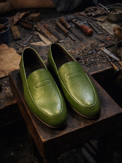 Mastering Shoe Making: A Craftsmanship Showcase