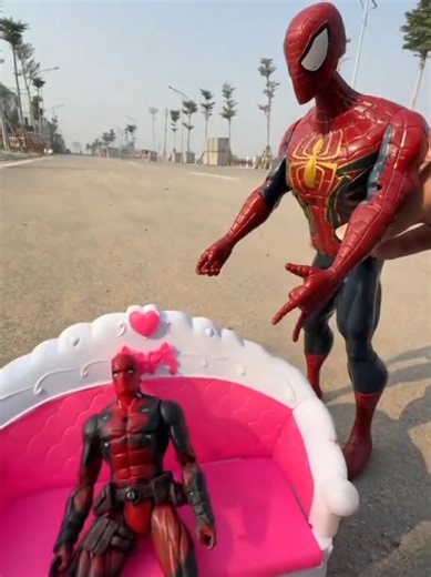 Spider-Man Cartoons for Kids: Fun Toys & Games