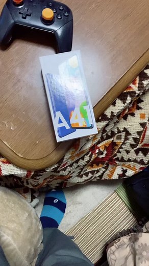 Smartphone Unboxing: A Hands-On Experience