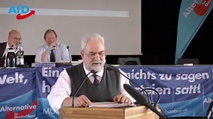 Martin Rohweder, #AfD-Bezirkskandidat in #Hamburg-#Nord: Rohweder: „Ich habe 15 Jahre beruflich in einem muslimischen Land gelebt. Dort habe ich mehr über den Islam gelernt, als ich jemals wissen wollte. Ich habe es erlebt, wie alle Jahre wieder #Kirchen angezündet und #Christen umgebracht wurden. Wie die christliche #Minderheit nur in #Angst und #Furcht geduckt leben durfte - und ich war noch in einem der sogenannten moderaten islamischen Länder. Ich möchte ganz einfach nicht, dass meine #Heima