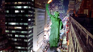 Now this song will be stuck in your head for the rest of the day. | Boxoffice Movie Scenes