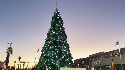 Locals in Yuma attend annual Christmas tree lighting ceremony