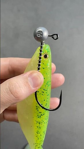 The Secret of an Experienced Angler. How to Easily Rig a Silicone Fishing Lure for Big Pike. #shots