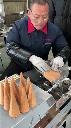 How to make ice cream cone with a machine,waffle cone making machine
