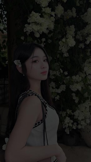 Exploring the Blonde Era: A Unique Style Journey