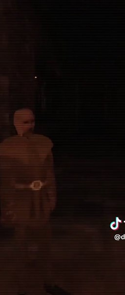 Exploring Horror Games in Roblox with Friends