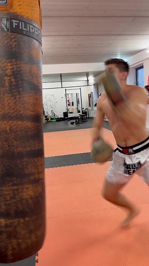 Simple and effective boxing combination. Save and try.