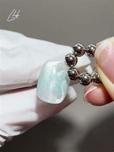 Mint Daisy Cat Eye Nail Tutorial | Fresh Design