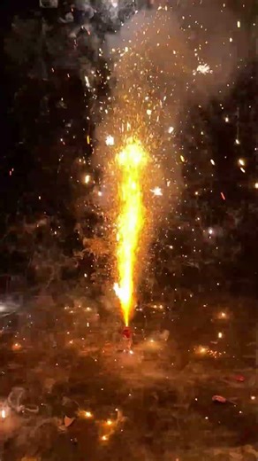 CRAZIEST FOUNTAIN FIREWORK EVER #fireworks #experiment