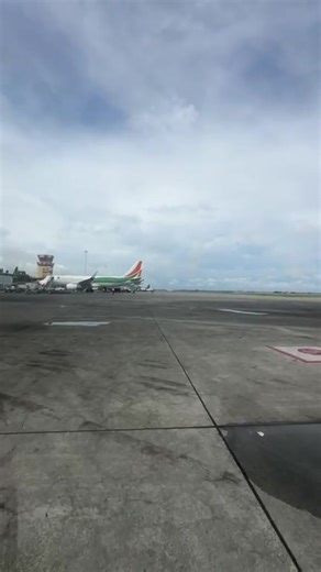 Air Côte d'Ivoire🇨🇮✈️Ce décollage, le premier de notre A330-900neo à destination de CDG, marque l’ouverture effective de notre ligne Abidjan-Paris. Réservez vite votre billet et voyagez avec 3 bagages de 23 kg en classes économique et premium économique entre le 15 octobre et le 15 novembre inclus ! #aircotedivoire #airbus #abidjan #Paris | Azimut infos