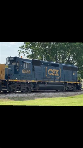 Killer K5LA on CSX 6559 | branch line local train | #trains #CSX #train #fyp #locomotive