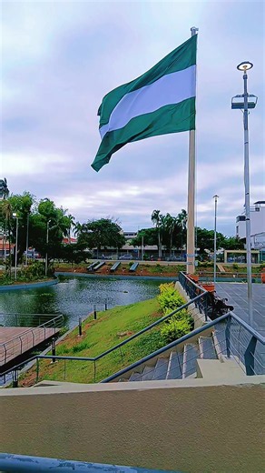 Parque Arenal recuperado y bandera cruceña en Santa Cruz