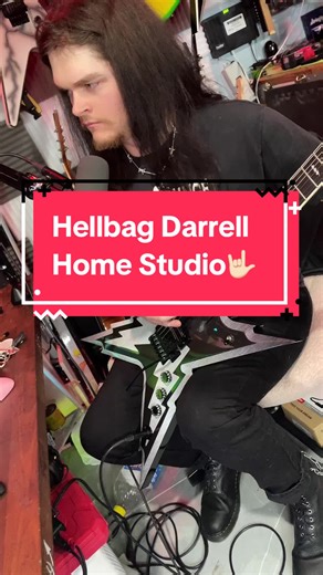 Jamming In @HellbagDarrell Studio! Come Chat!! #DimebagDarell #HellbagDarrell #Alienfingers #washburn #Dimebag