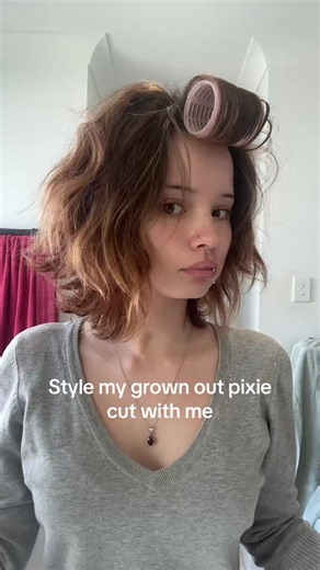 Mimi🦢 (@mynameismimi20)’s video of Pixie Cut