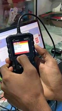 Scanner Updating Od2 / Launch Obd2 Creader 3001 / #shorts