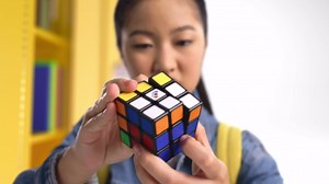 Rubik’s Cube, Disney 100th Anniversary Metallic Platinum 3x3 Cube, Disney Toy, Problem-Solving Brain Teaser, Classic Color-Matching Puzzle, Fidget Toy, Sensory Puzzle for Ages 8 & Up