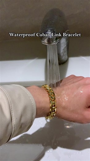 Fully Waterproof Cuban Chain #delzzad #moissanite #tiktokshop #valentinesdaygift #necklace #bracelet