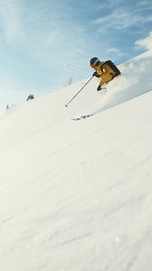 Tutta l'energia delle Alpi a 1816 metri 🏔️ ⛷️❄️ Sci, sfide al limite e natura incontaminata: Livigno ti aspetta! -- All the energy of the Alps at 1816 metres 🏔️ ⛷️❄️ Skiing, challenges to the limit and unspoilt nature: Livigno is waiting for you! | Livigno