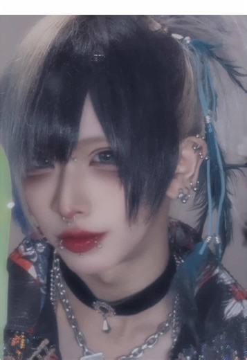 今の中高生は知らない #SUPERKNOVA #スーパーノヴァ #スパノヴァ #派手髪 #ピアス #メン地下 #バンドマン #おすすめ #fyp #メンコン #v系 #visuakei #バンギャ #メイク男子 #サンリオ #マイメロ #地雷 #ホス狂い #ホスト #自撮り界隈 #自撮り #アイドル