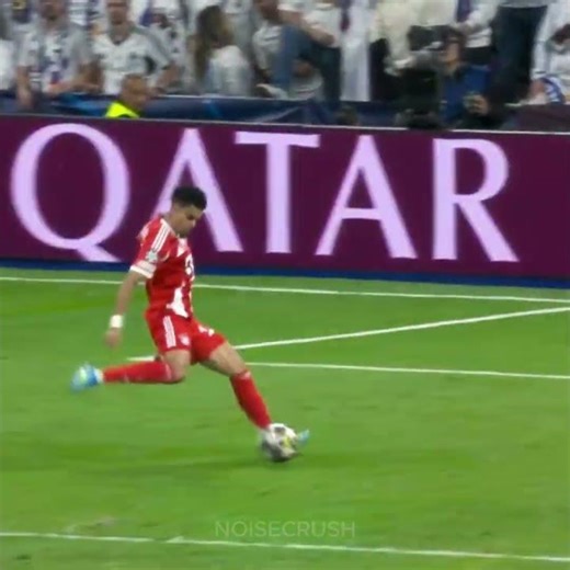 ⚽️ Neuer en el Santiago Bernabéu! 🔥 MEJORES ATAJADAS contra el Real Madrid en la Champions League 💪