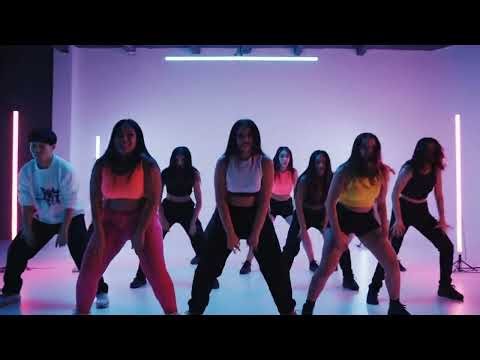 VIRAL TikTok Dances That BROKE THE INTERNET 🔥