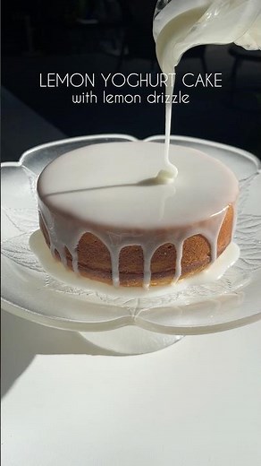 Here’s exactly how I make my Lemon Yoghurt Cake 🍋💛