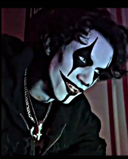 Exploring Dark Romance: The Allure of Attraction