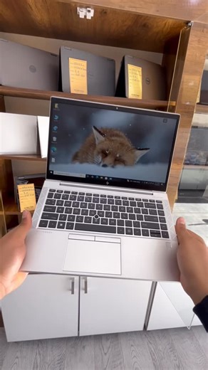 Ultratech DZ on Instagram‎: "💼 HP EliteBook 845 G8 – أداء احترافي للفئة الراقية حاسوب أعمال من سلسلة EliteBook المميزة، يجمع بين القوة، الأمان، والتصميم الأنيق. ⚙️ المواصفات التقنية: 🔥 المعالج: AMD Ryzen 5 PRO 5650U 🎮 كرت الشاشة: AMD Radeon Graphics 🧠 الذاكرة: 8GB RAM 💾 النظام: Windows 10 Pro أصلي ومفعل 🖥️ بنظام 64-bit ✨ المميزات: أداء سريع ومستقر للأعمال الاحترافية تصميم نحيف وخفيف مناسب للتنقل جودة تصنيع عالية من HP مثالي للعمل المكتبي و الالعاب ، الدراسة، البرمجة، والتصفح المتقدم 📌 خيا