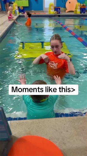 That moment when a swimmer finally gets the skill they’ve been working on ✨ Big or small, progress like this is always celebrated at Goldfish Swim School. #GoldfishSwimSchool #SwimLessonsForKids #CelebratingProgress #WaterConfidence