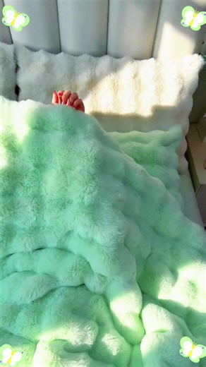 FDM Coral Fleece Blanket: Super Soft and Warm