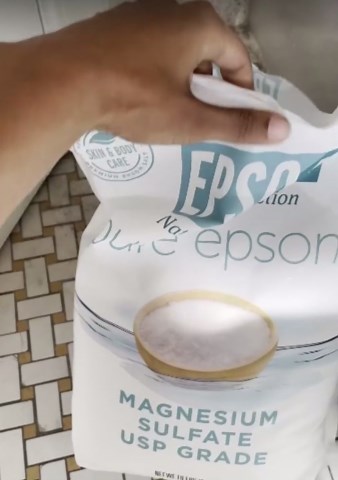 Epsoak Epsom Salt 2 lb. Magnesium Sulfate USP. Resealable Epsom Salt Bag Unscented, Made in The USA, Cruelty-Free Certified