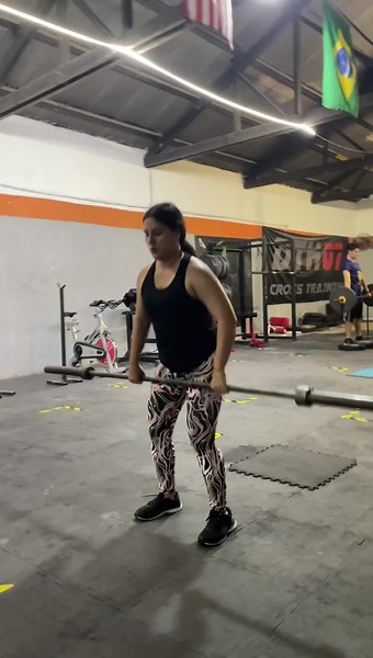 40K views · 1.7K reactions | •+1 Hang Squat Clean •+1 Push Press •15 Cocoon abs / 10 ROUNDS . . . . . . #DTH07 #DTH07CT #CrossFit #CrossTraining #CrossFitter #Wod #VoluntadInquebrantable #Amrap #Tabata #EMOM #Burpees #loveCrossFit #EntrenamientoFuncional #RogueFitness #airbike #assaultbike #Workout #Fitness #BoxJump #MuscleUp #Snatch #Concept2 #OpenCrossfit #Hermosillo #Hillo #Sonora | DTH07 Cross-Training | Facebook