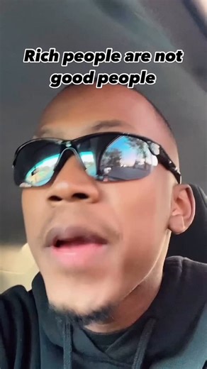 Techguy Seloane Sibanyoni on Instagram: "Rich people"