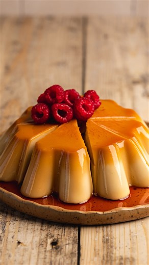 This vegan flan is next-level creamy, silky smooth, and perfectly jiggly 🍮 Think rich vanilla custard layered with deep caramel sauce… and yes, it holds its shape beautifully whether you make one big showstopper or cute little ramekins for individual servings.⁣ 💬 Comment “YUM” or “RECIPE” below and I’ll send you the link! Or just search “addicted to dates flan” on Google and you’ll find it fast. Enjoy 🧡 P.S. One lovely reader on the blog said “It’s a love story with your taste buds. I’m Carib