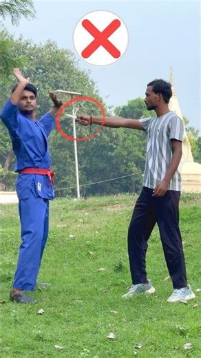 Self defence against knife attack #karate #short #taekwando #defence #traning