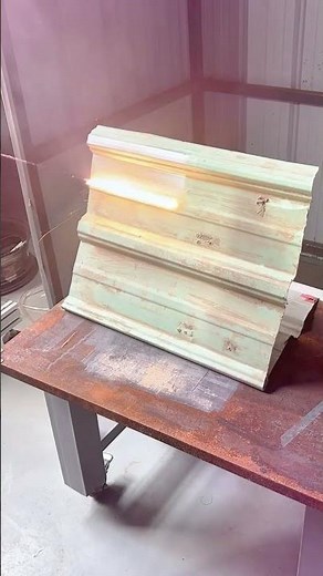 Efficient Laser Paint and Rust Removal on Lightweight Colored Steel Roofing with SLC-2030B-ZAC Laser