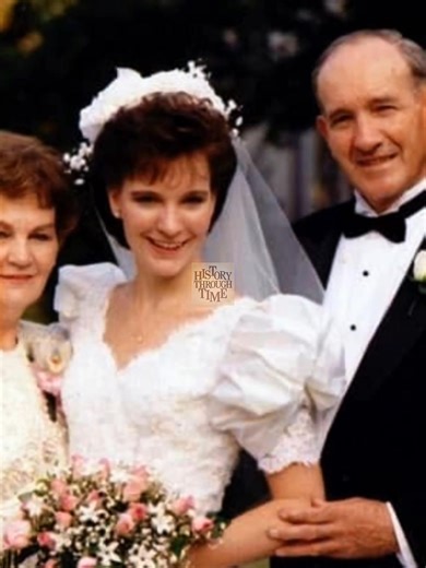 "Allen Ludden, born October 5, 1917, in Mineral Point, Wisconsin, became America's beloved game show host through 'Password' from 1961 to 1980." #fblifestyle | History Through Time