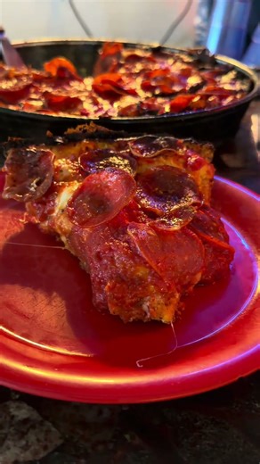 Pequod’s Pizza 🍕 is what you claim as the best in Chicago? You’re joking right? #pizza #chicago