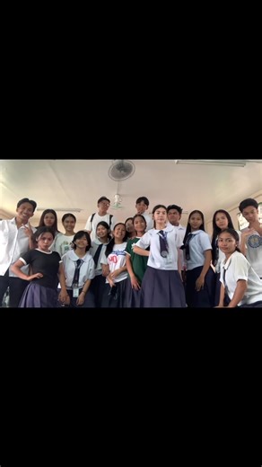 Narra’s Stunning Grad Ball Entrance! 🥰