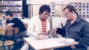 Kultowe filmy i seriale Stanisława Barei. Te produkcje trzeba znać!