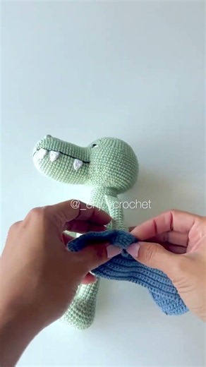 Creating an Adorable Crocheted Crocodile with Friends Cotton 8/4