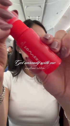 Essentials for a long haul flight 💓💭✨ @Tower 28 Beauty @Bobbi Brown @NEUTROGENA®️ @grace and stella #planetok #airplanetiktok #traveltiktok #traveltips #travel