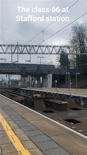 the class 66 at Stafford station