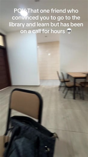 🤣🤣🤣the side eye alone