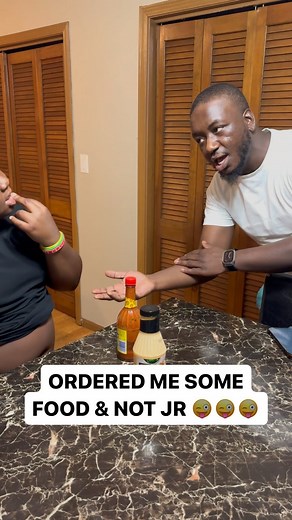 WHERE YOUR MONEY 🤔🤔🤔🤔 @mellafamous_jr • • (SUBSCRIBE TO MY YOUTUBE PAGE AT MELLA FAMOUS COMEDY)🎬 #wshh #mellafamouscomedy #chicago #foryoupage #actor #comedian #viral #comedy #explore #reels #worldstar #fyp #trending #fy #explorepage #foryou | Mella Stewart Sr.