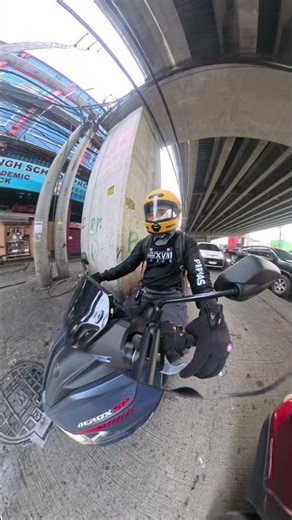 Do not block intersection na may konting no right turn on red signal.