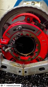 So satisfying when you get the perfect long curl off the threading machine 😌 @midwest.pro.tools putting in work on this 4” pipe with the RIDGID Model 1224 Threading Machine 👏 #RIDGID #RIDGIDTools #oddlysatisfying #threadingmachine | RIDGID Tools