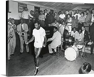 GREATBIGCANVAS Sugar Ray Robinson Training for a Title Canvas Wall Art Print, Boxing Home Decor Artwork, 20"x16"