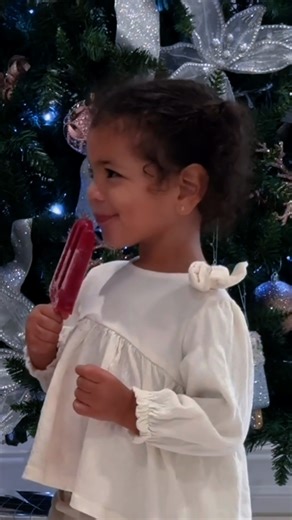 Cue the jingles - our Final Sleigh menu is HERE! 🎅✨ All your holiday favorites in one lineup - Eggnog, Candy Cane, Gingerbread Crunch & more (trust us, you’ll want to try them all). Available at duchpopsbermuda.com 😋 | Duch Pops - Bermuda Homemade Popsicles