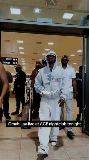 Omah Lay just touched down in Ghana this afternoon. Catch him live at ACE nightclub tonight. #fy #fyp #viral #trend #ghanatiktok🇬🇭